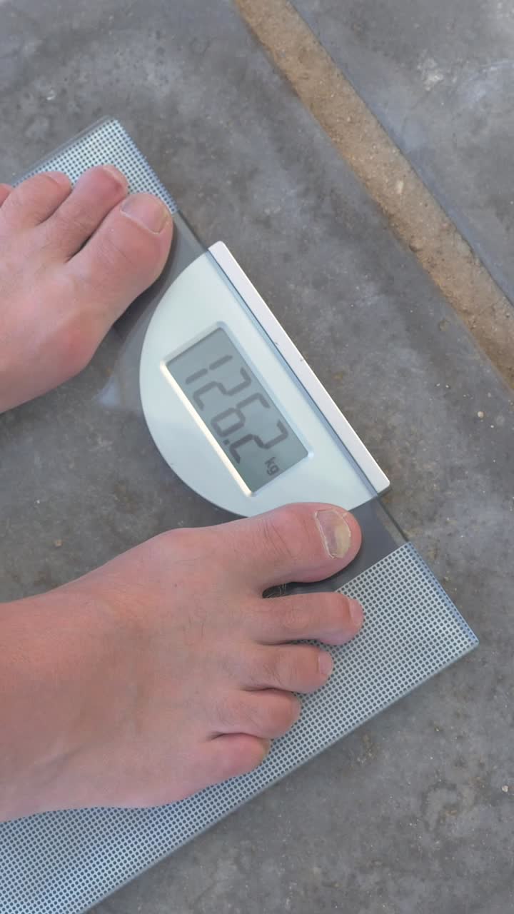 Weight measurement on a digital scale