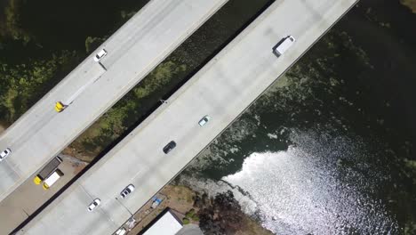 Orbit-Shot-Of-City-Traffic-Of-Highway-Bridge,-San-Mateo,-California