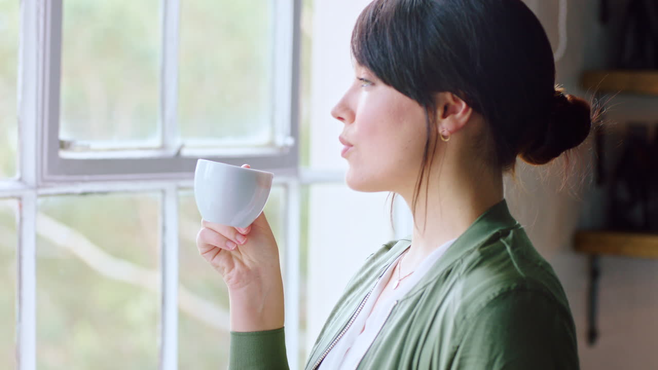 창문, 커피와 여성과 함께 생각