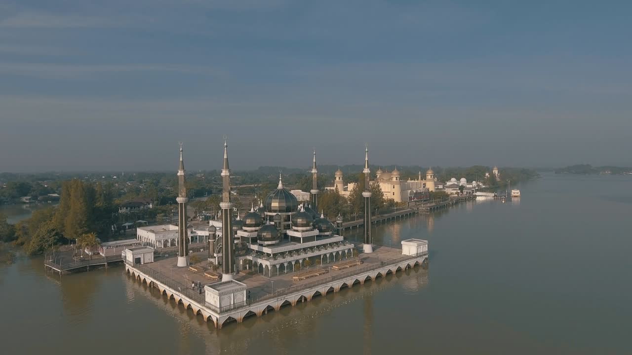 la mezquita de cristal.