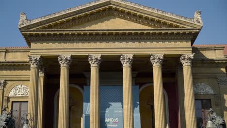 facade of an opera house