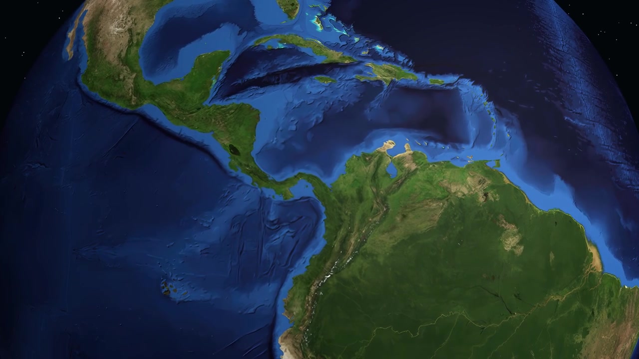 Un globo digitale ruota e zooma su Panama City, mostrando specifiche coordinate di latitudine e longitudine