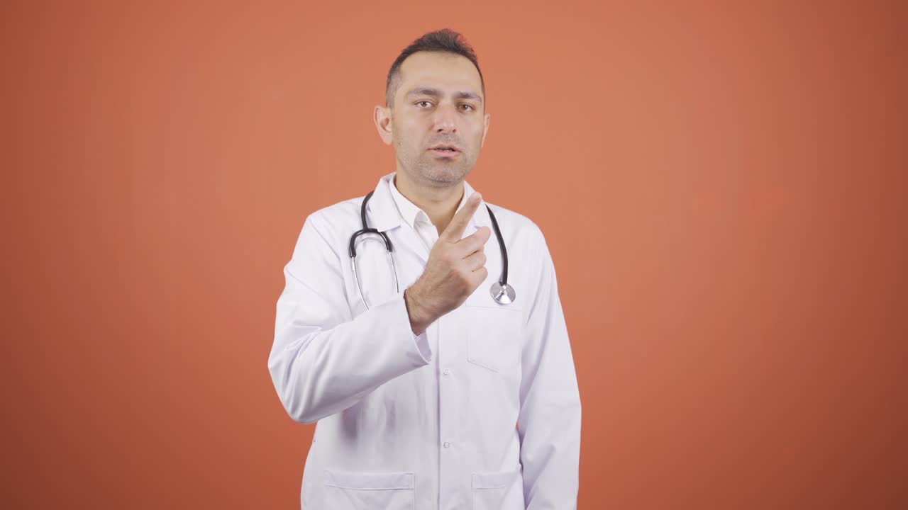 의사는 침 ⁇ 을 요구합니다.