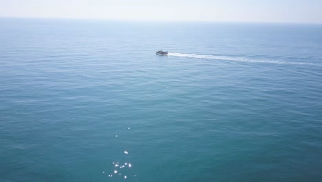 항공 보기: 바다에서 보트 아웃