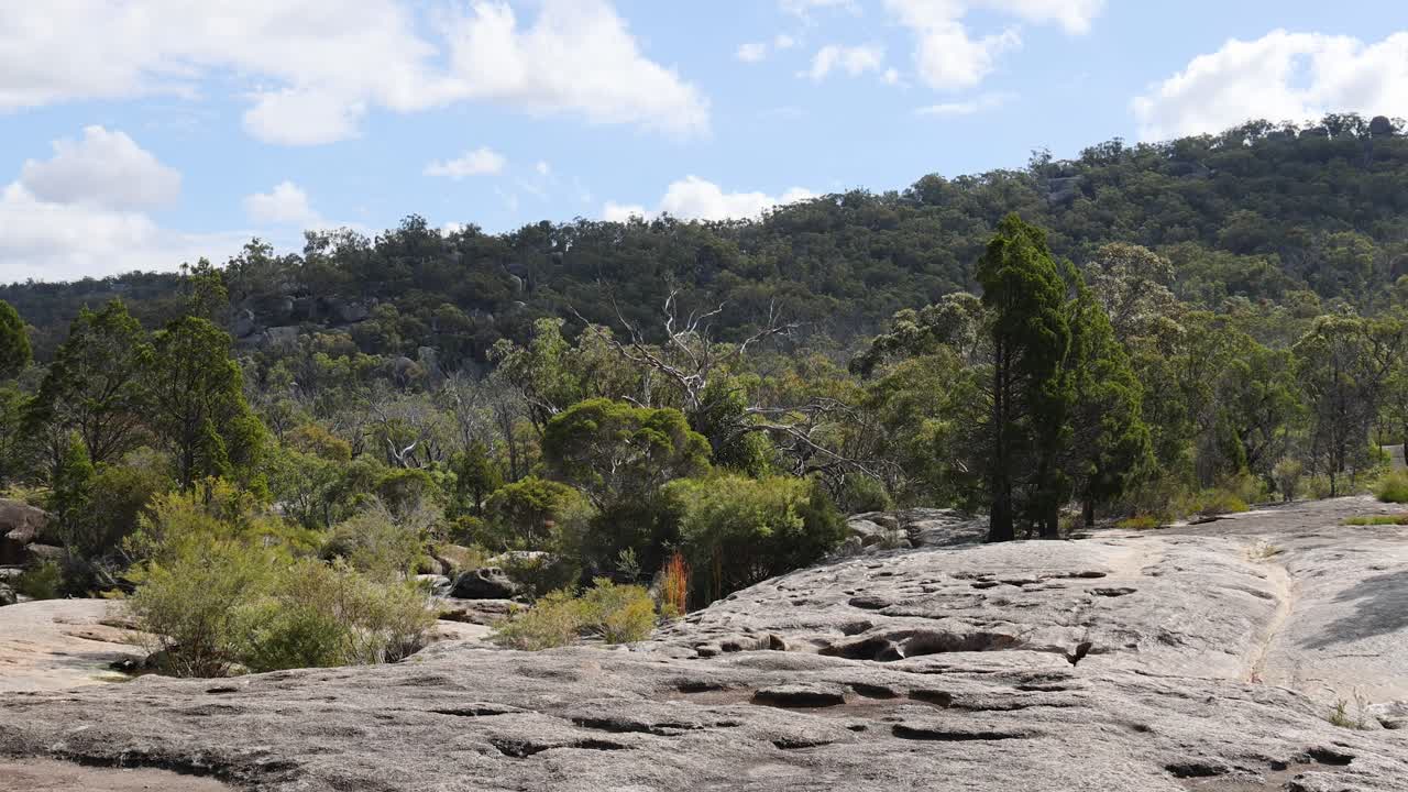 el lapso de tiempo de un paisaje natural sereno e intacto