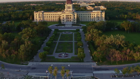 regina legislative building at sunset