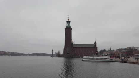 4k 60 fps walking towards stockholm city hall