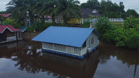 Schwimmende-Häuser-In-Rompin-Pahang-Malaysia