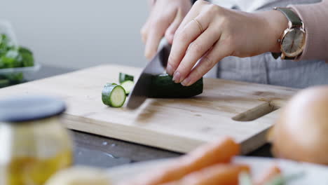 le verdure aggiungono un elemento salutare a qualsiasi pasto