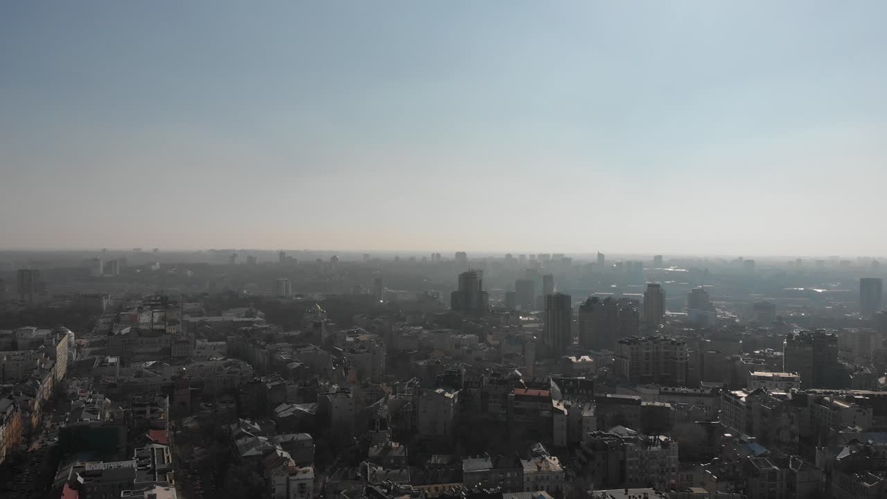 도심 위의 우크라이나 키예프 낮과 밤 4k 30fps