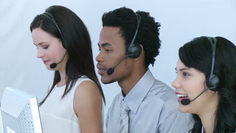 afroamerican man working in a call center