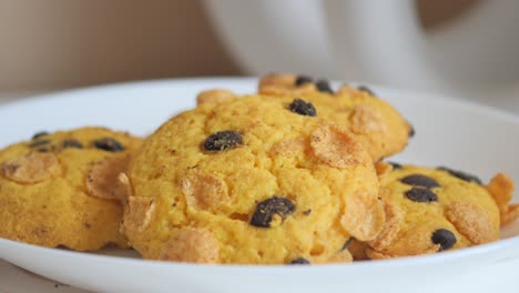galletas de copos de maíz con trozos de chocolate