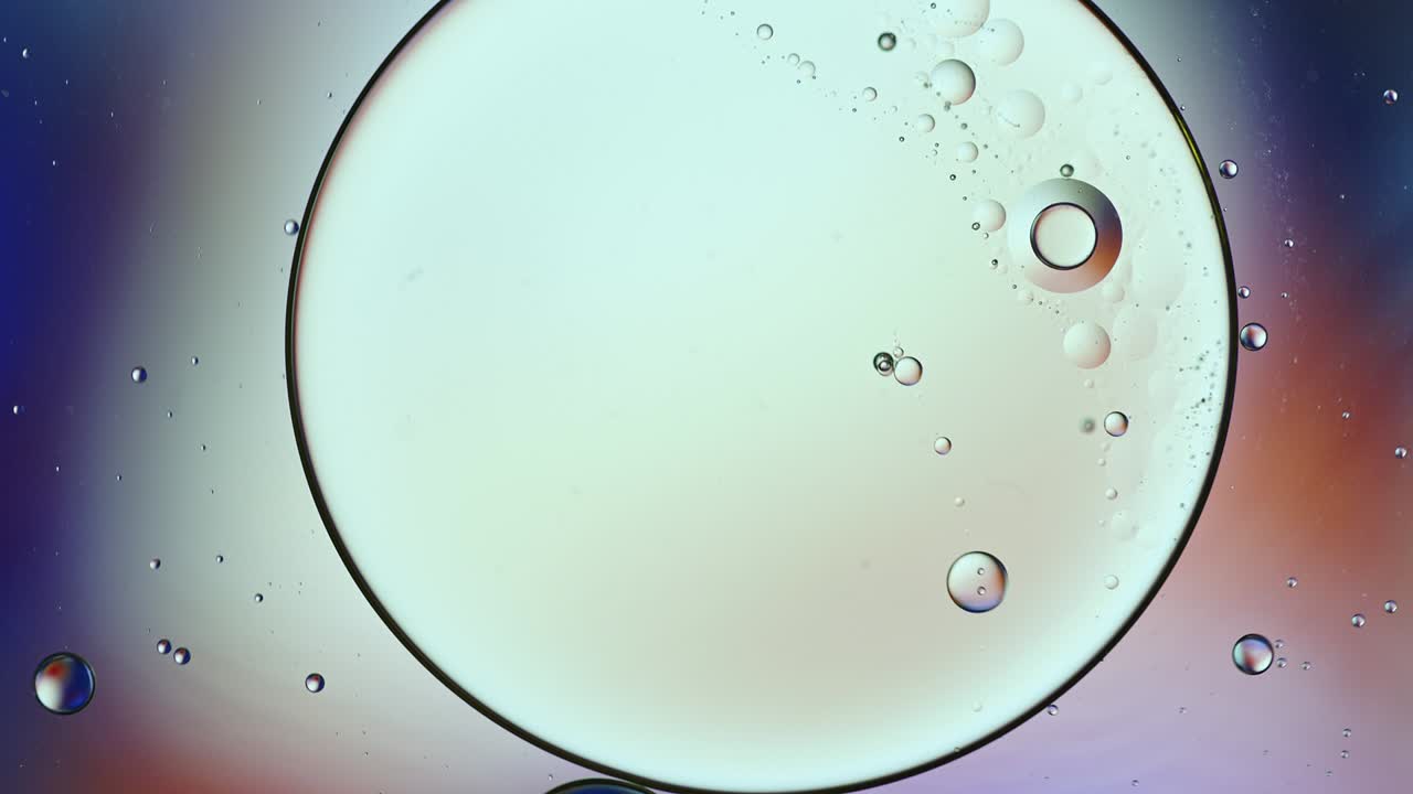 abstract colorido alimentos gotas de aceite burbujas y esferas que fluyen