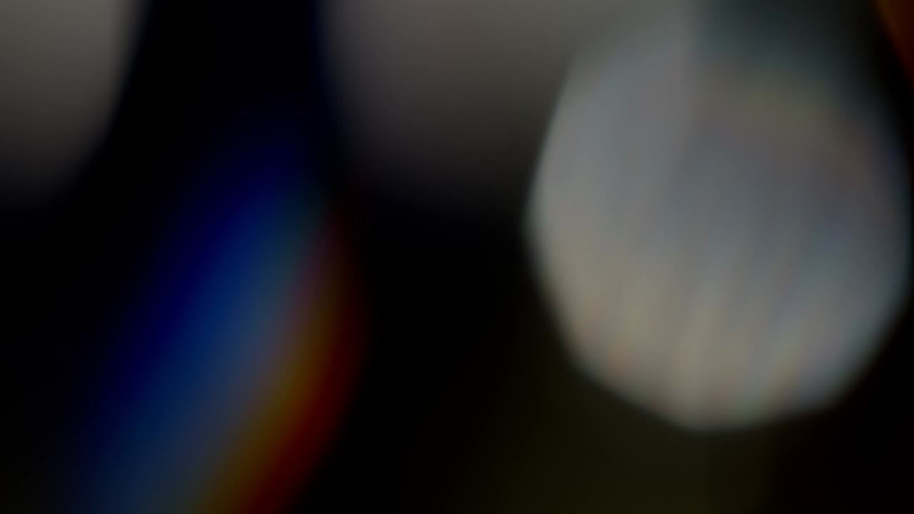 Light Leaks 4K footage. Lens glow flare bokeh overlays, burn flame background. Flash rays effect