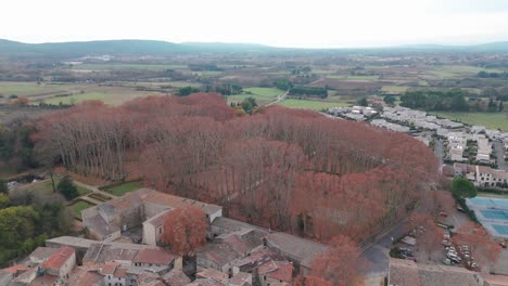 high aerial shot of the surrounding park and city at eveques castle