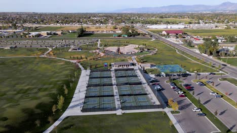 Canchas-De-Pickleball-En-Parque-Público-En-Bluffdale,-Utah