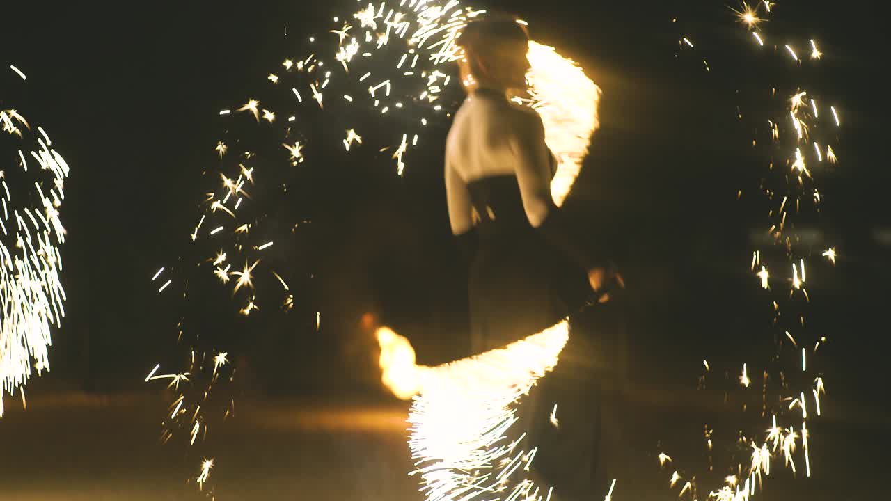 인상적인 불 쇼