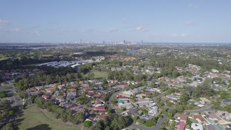 townhouses in the town of robina in queensland, australia