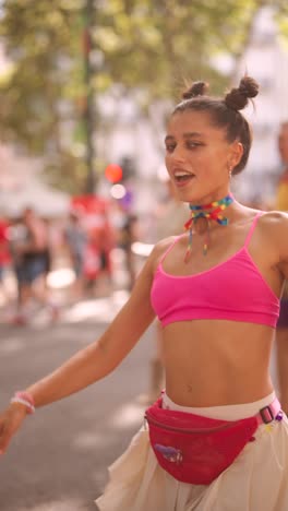 el desfile del orgullo lgbtq