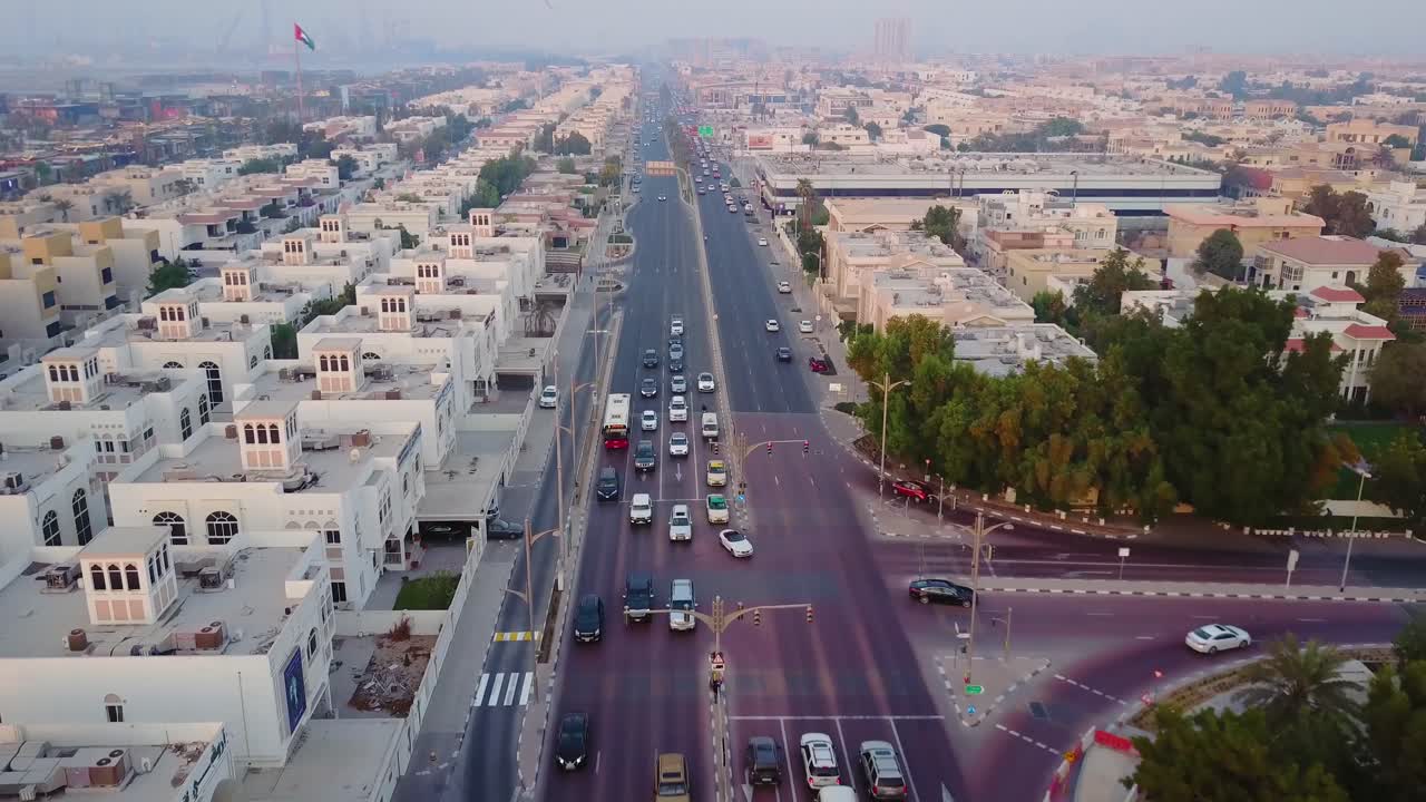 vista aérea de una zona residencial en dubai