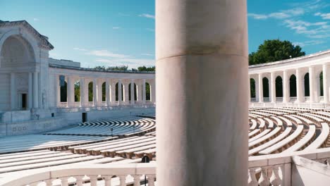 Arlington-Friedhof-Amphitheater-Sitzplätze-Himmel-Wolken-Bühne-4k-Natur-Natur-Mittag