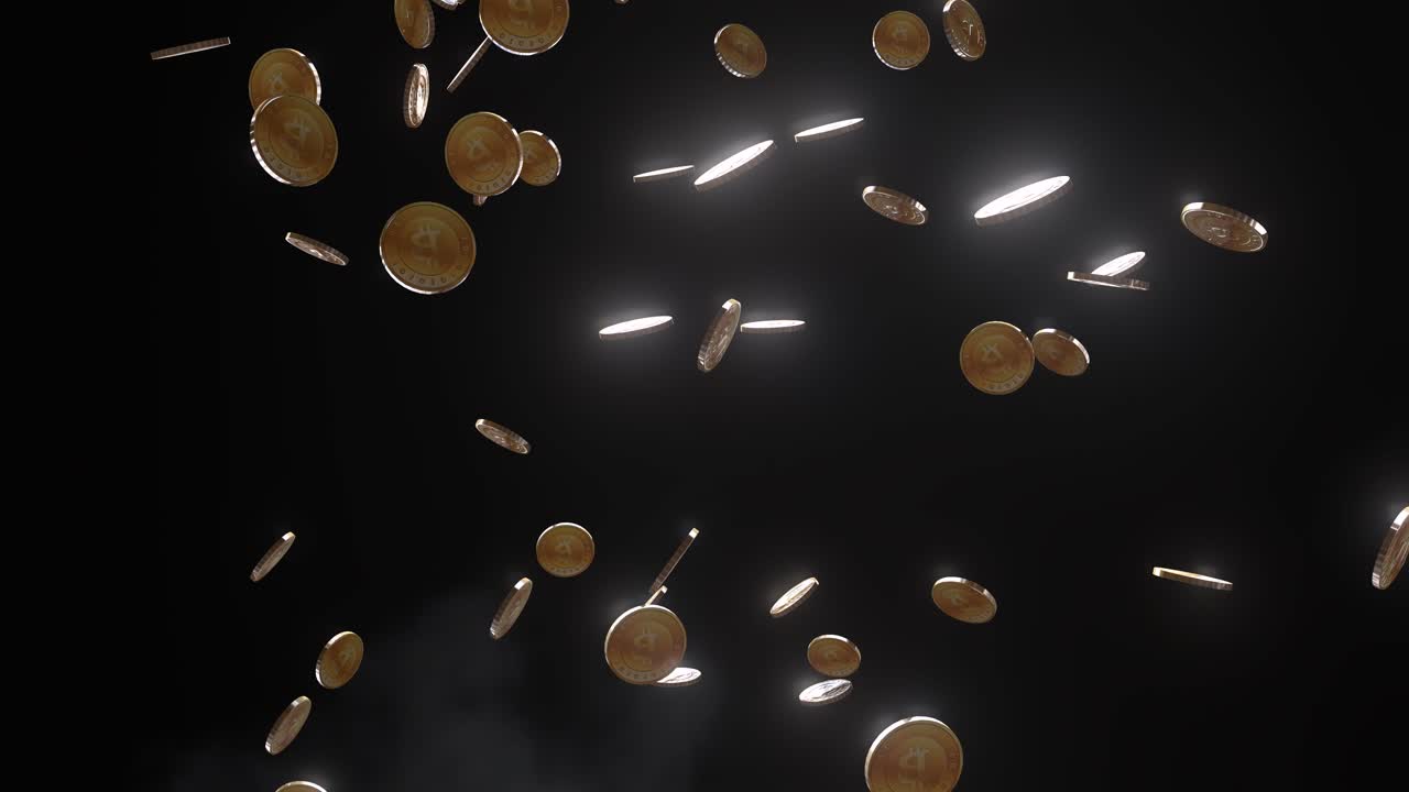 bitcoins de oro girando y cayendo sobre niebla gris, nube, sobre fondo negro animación 3d con cámara rodante fuera