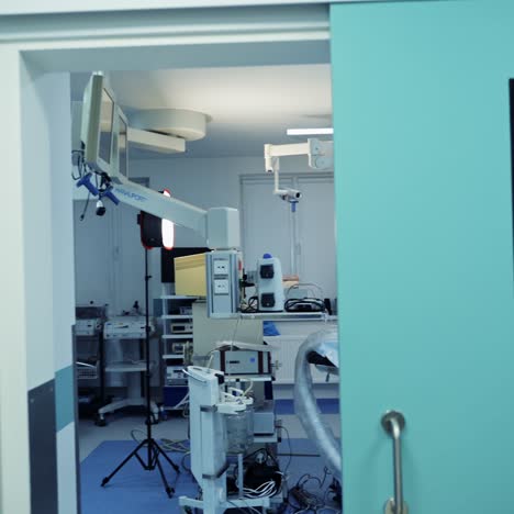 team of surgeons in the operating room preparing for surgery