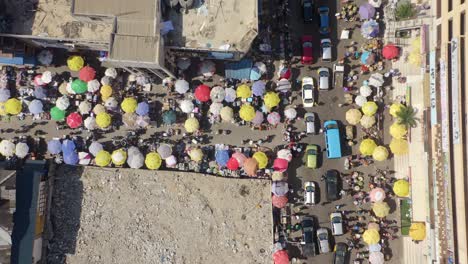 crowd of people and cars at accra central market _2