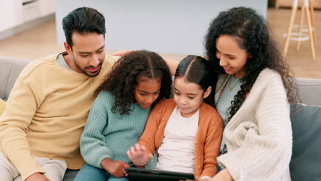 Tablet,-Eltern-Und-Kinder