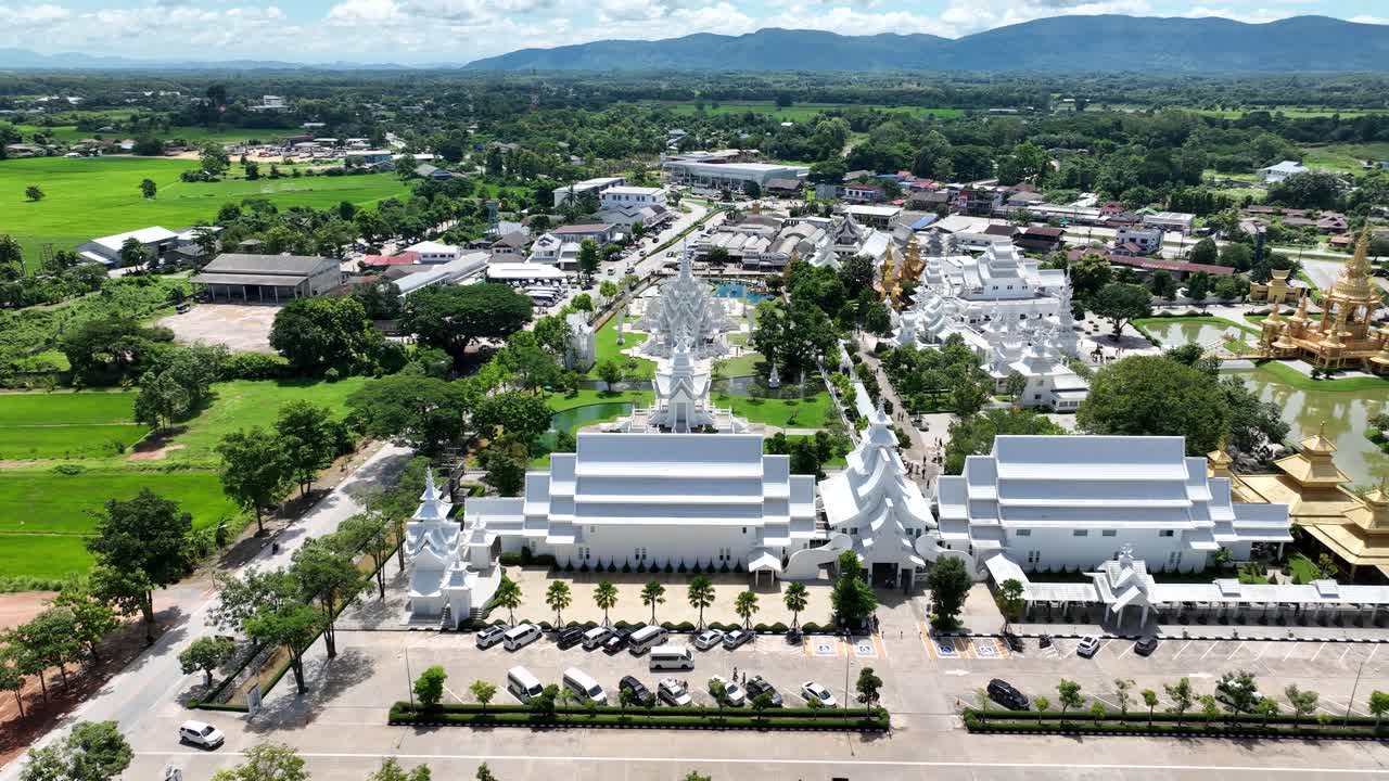 Wat Rong Khun, the White Temple in Chiang Rai, Thailand