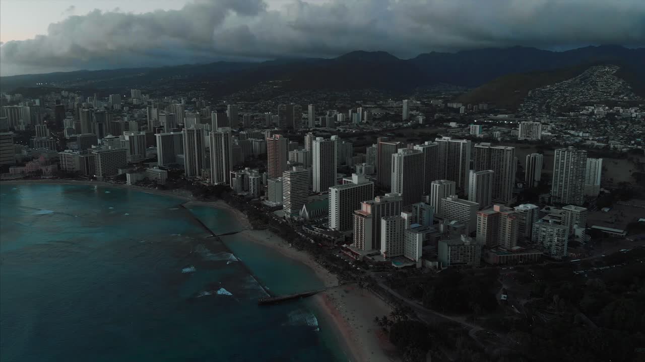 Riprese aeree con drone di Honolulu, Hawaii