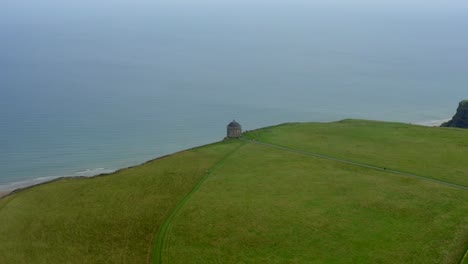 Mussenden-Temple,-Downhill-Estate,-Coleraine,-County-Derry,-Northern-Ireland,-September-2021