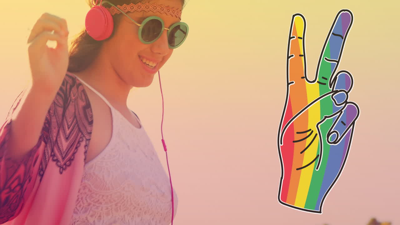 animación del icono de la mano del arco iris sobre una mujer caucásica sonriente con auriculares bailando