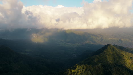 Cloud-Canopy-Mount-Agung-During-Sunrise-In-Bali,-Indonesia