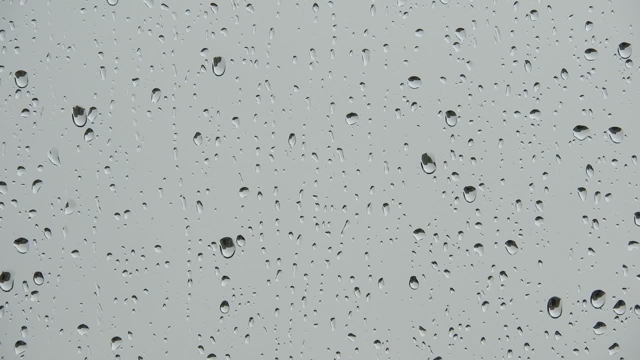 gota de lluvia en la ventana