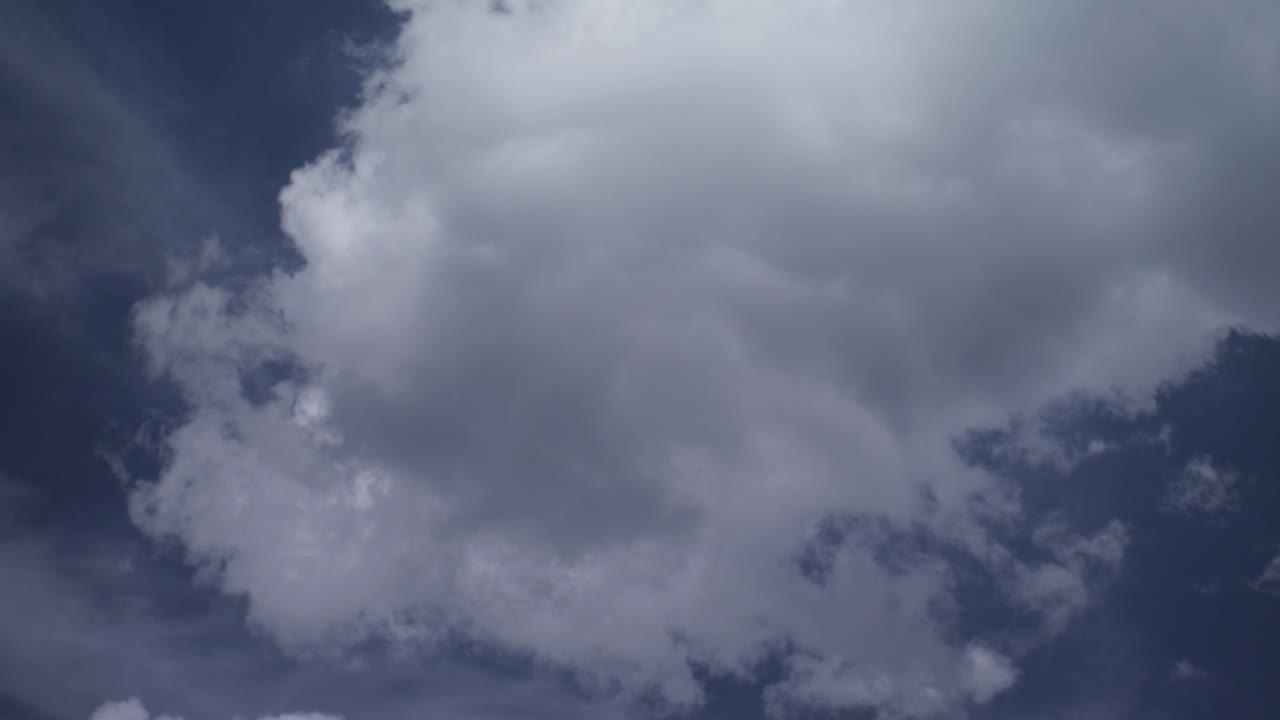 storma 적란운 구름 이동 timelapse 및 회색 하늘