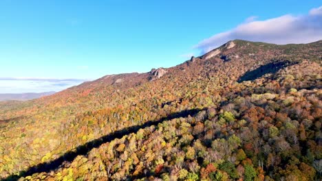 Nordhänge-Des-Großvaterberges-NC-Im-Herbst