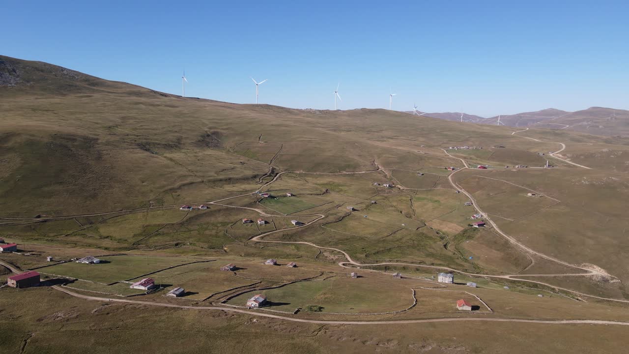High-angle view of the rural landscape, a village built in a mountainous area, black sea T&uuml;rkiye, Trabzon