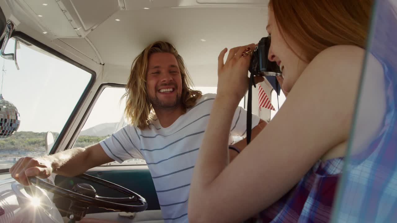 viaje en autocaravana por el mar