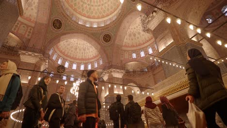 dentro de la mezquita azul en estambul