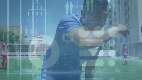 interfaz digital con procesamiento de datos contra cansado jugador de fútbol masculino hablando de un descanso de jugar
