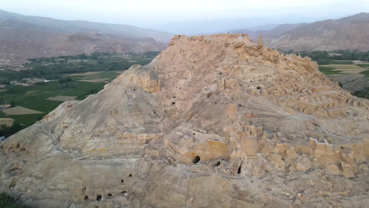 Drone footage from The Bamyan caves are historical and ancient caves located in the Bamyan province of Afghanistan. January 12, ?2022