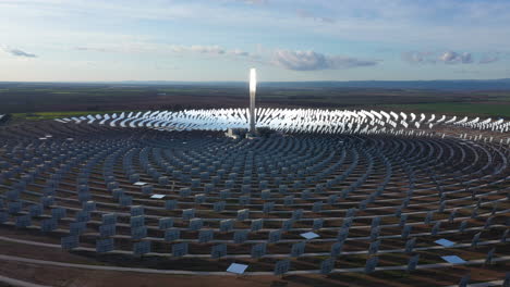 solar-power-tower-aerial-view-Spain-giants-mirrors-reflecting-the-sun