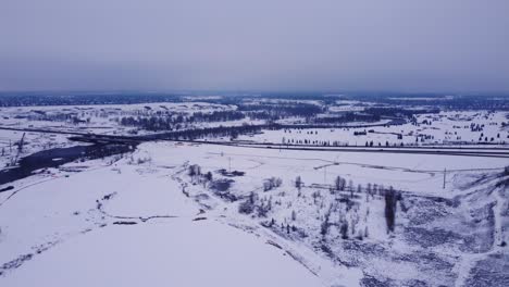 Vistas-Aéreas-Nevadas-De-Comunidades-Canadienses-En-Invierno