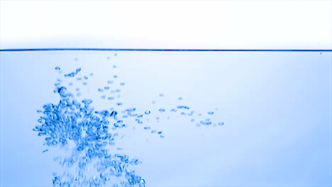 Close-up-water-in-slow-motion