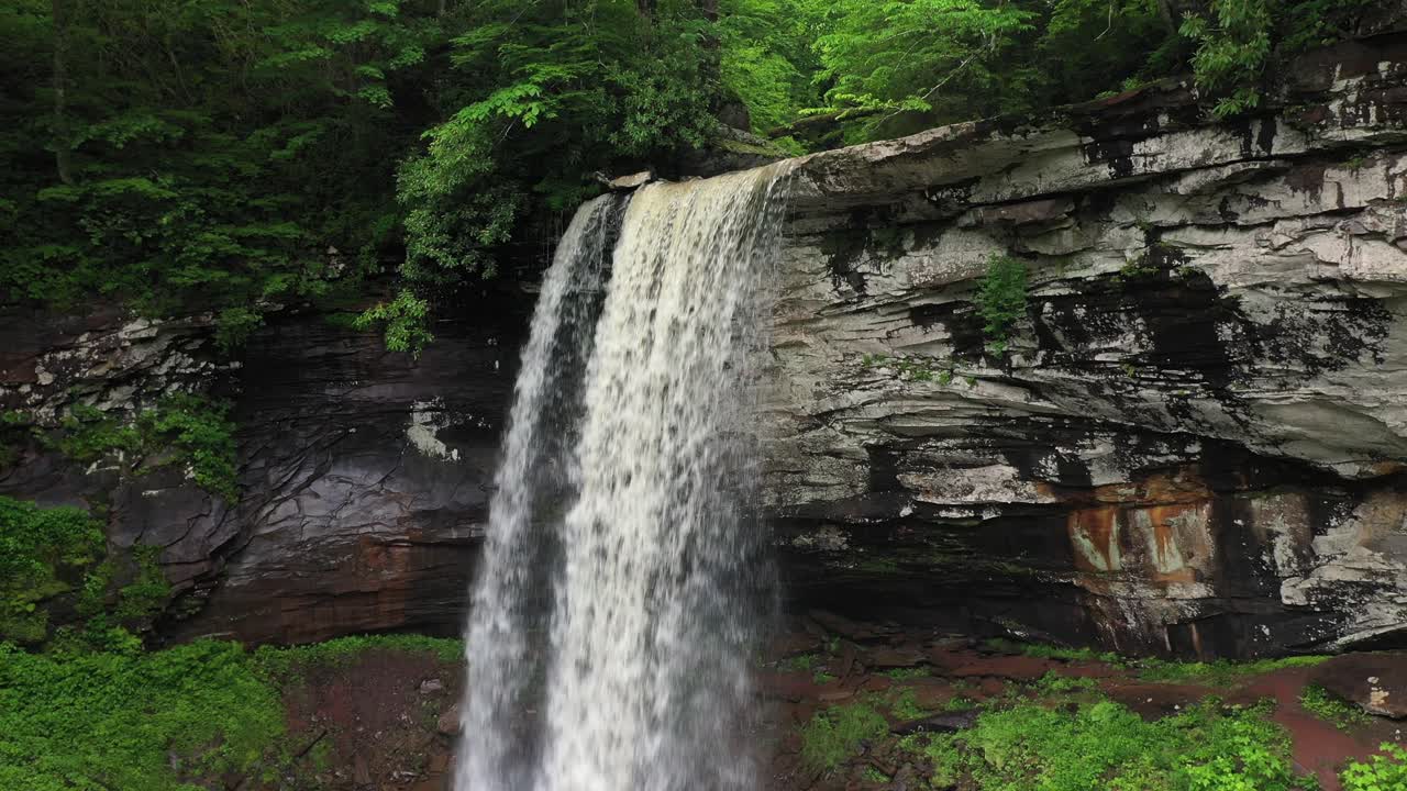cataratas de hills creek, virginia occidental, ee.uu.