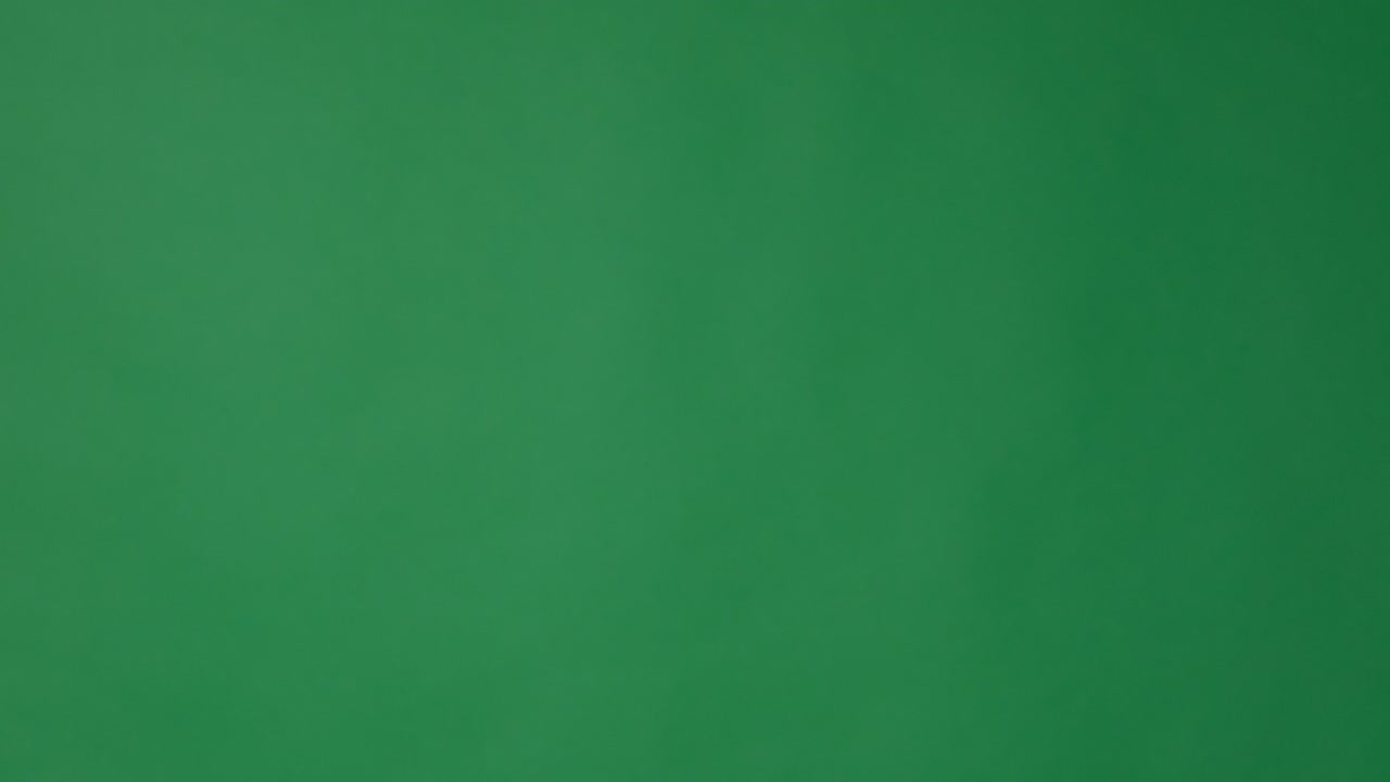 hombre estirando la mano para un apretón de mano