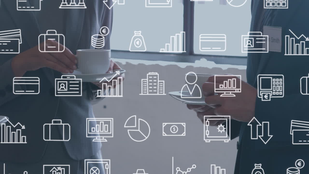 múltiples iconos digitales contra la sección media del hombre de negocios y la mujer de negocios tomando café en la oficina