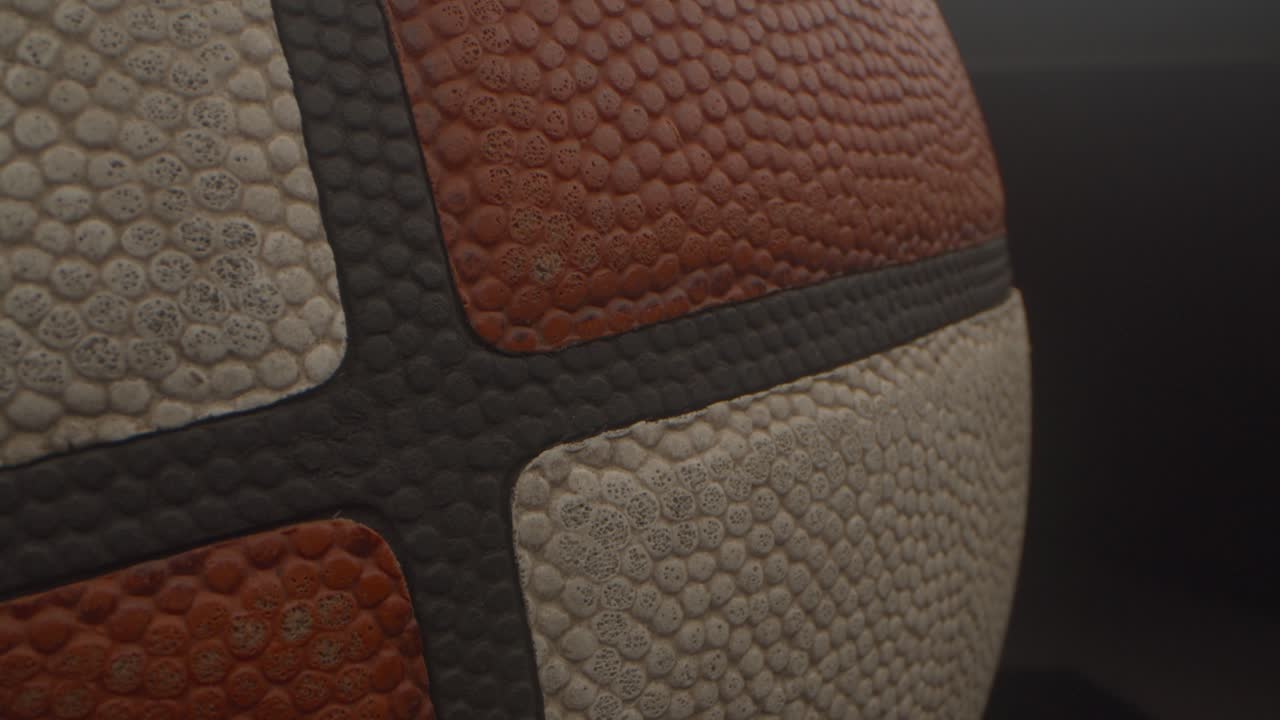 macro sacar de la superficie de un baloncesto usado