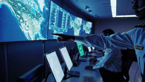 sala de control de vigilancia global